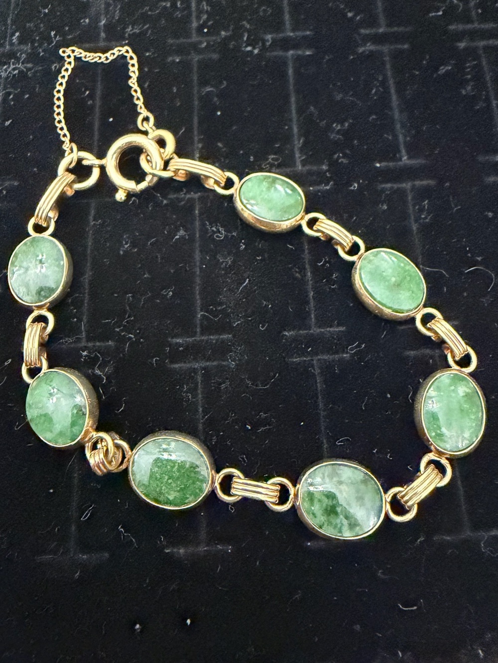 Vintage Mid-Century Green Jade Link Bracelet – 7 Inches Gold Filled Oval Cabocho
